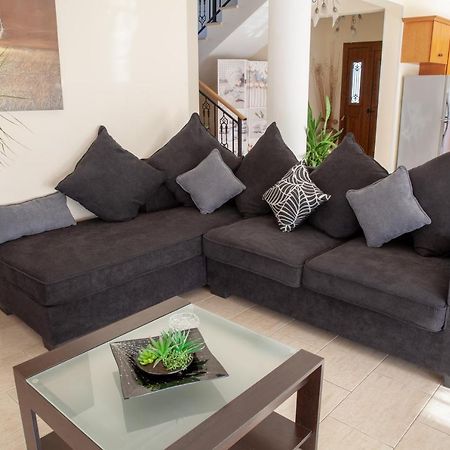 Villa Paradise Paphos Buitenkant foto